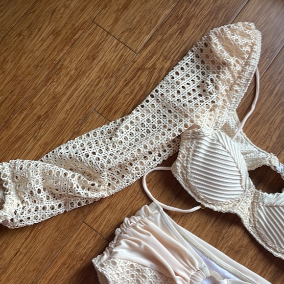 worn once. brand is just for exposure, purchased at local shop - Picture 6 of 9